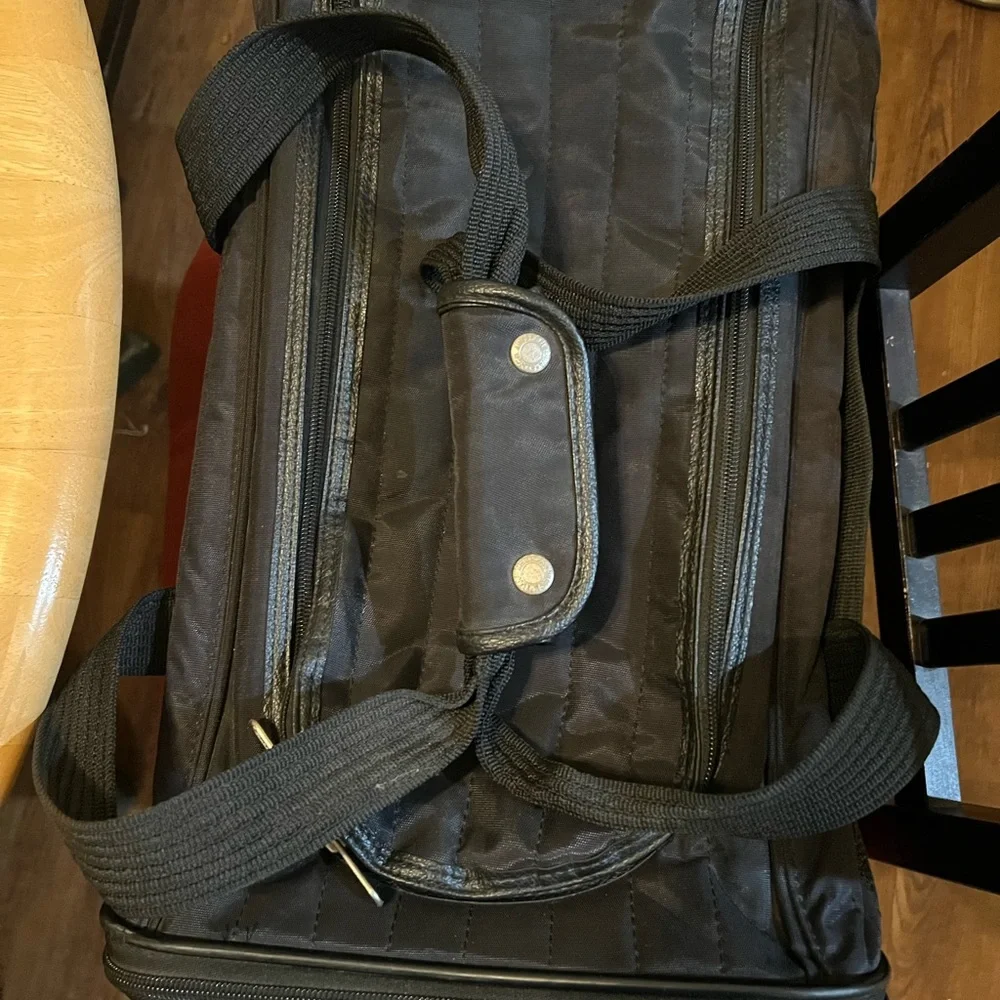 Sherpa deluxe pet carrier/airline